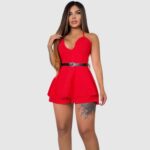 vestido con cinturón ajustado